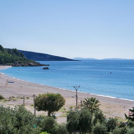 Himara Royal Hotel Bagian luar foto
