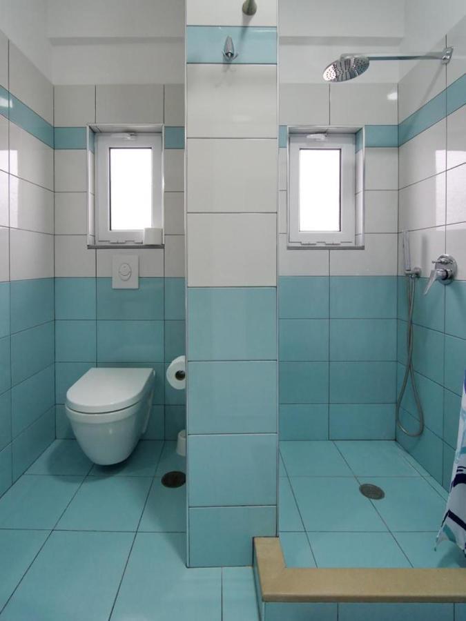 Himara Royal Hotel Bagian luar foto