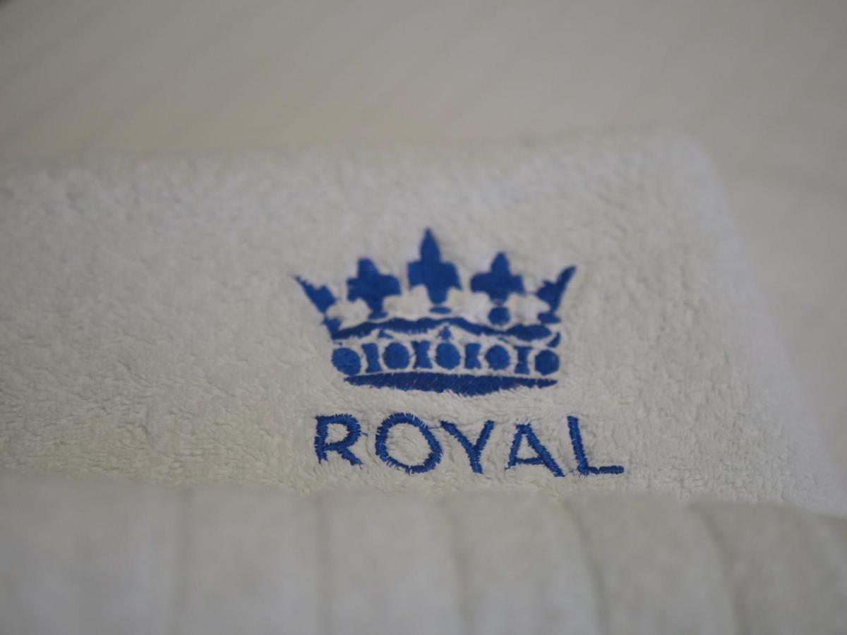 Himara Royal Hotel Bagian luar foto