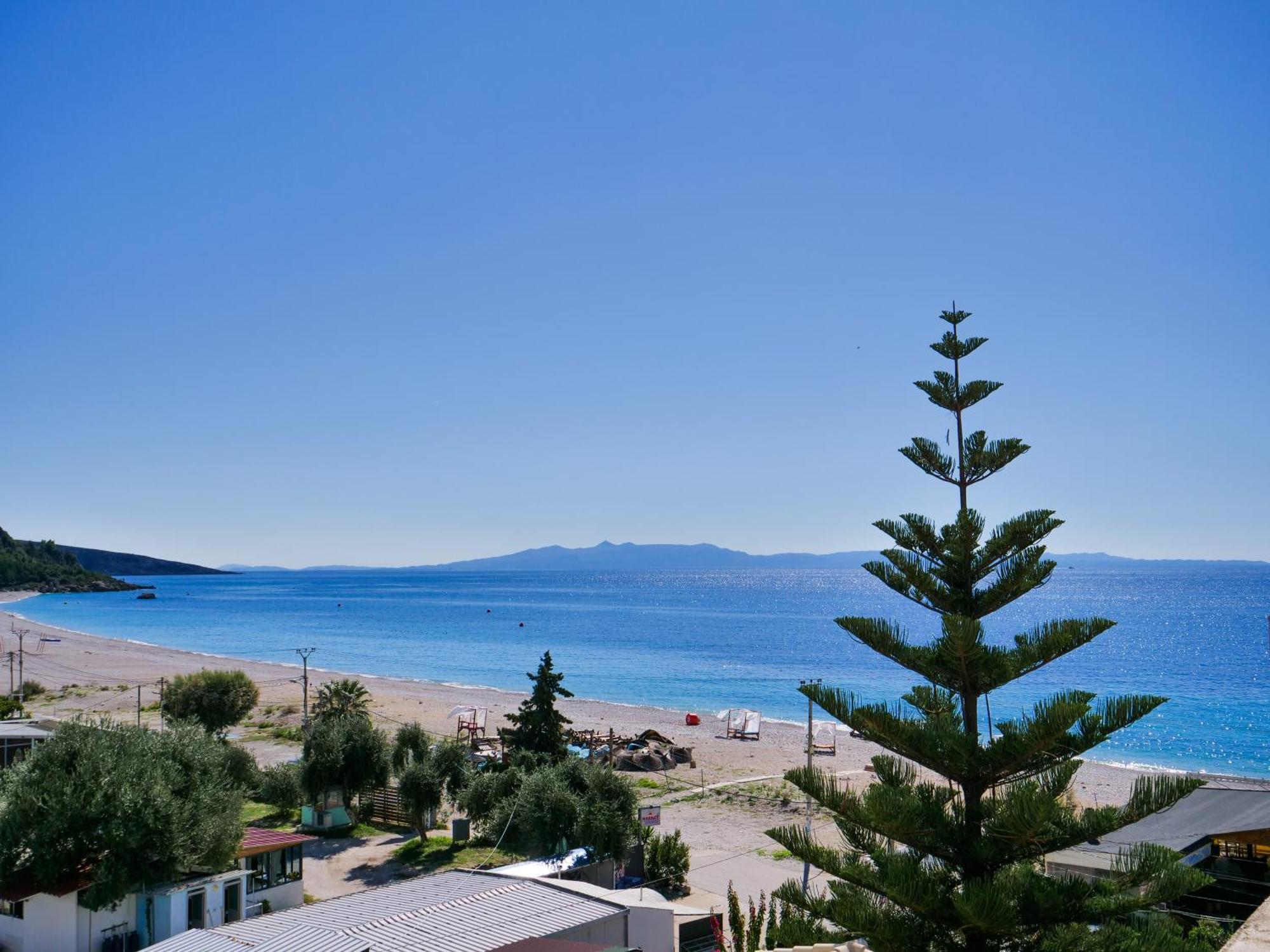 Himara Royal Hotel Bagian luar foto
